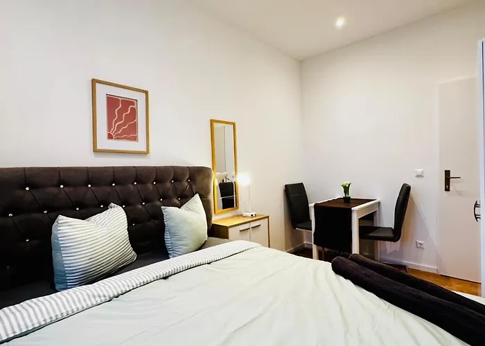 Apartman Bright Private In 4br Near Kaufpark Alterlaa Bécs