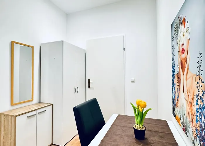 Apartman Bright Private In 4br Near Kaufpark Alterlaa Bécs